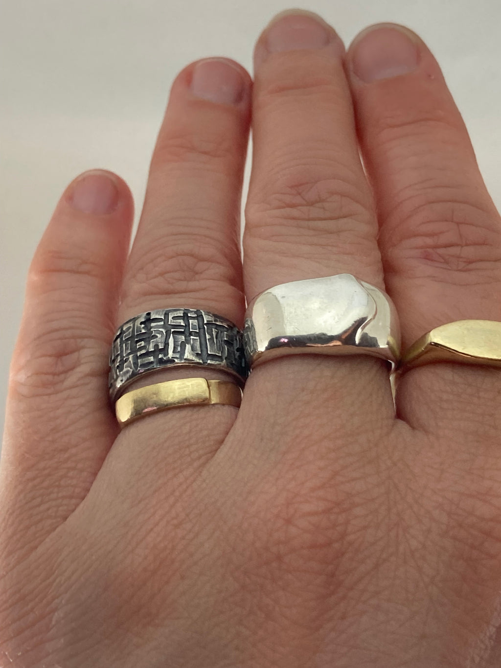SILVER SQUIGGLE RING