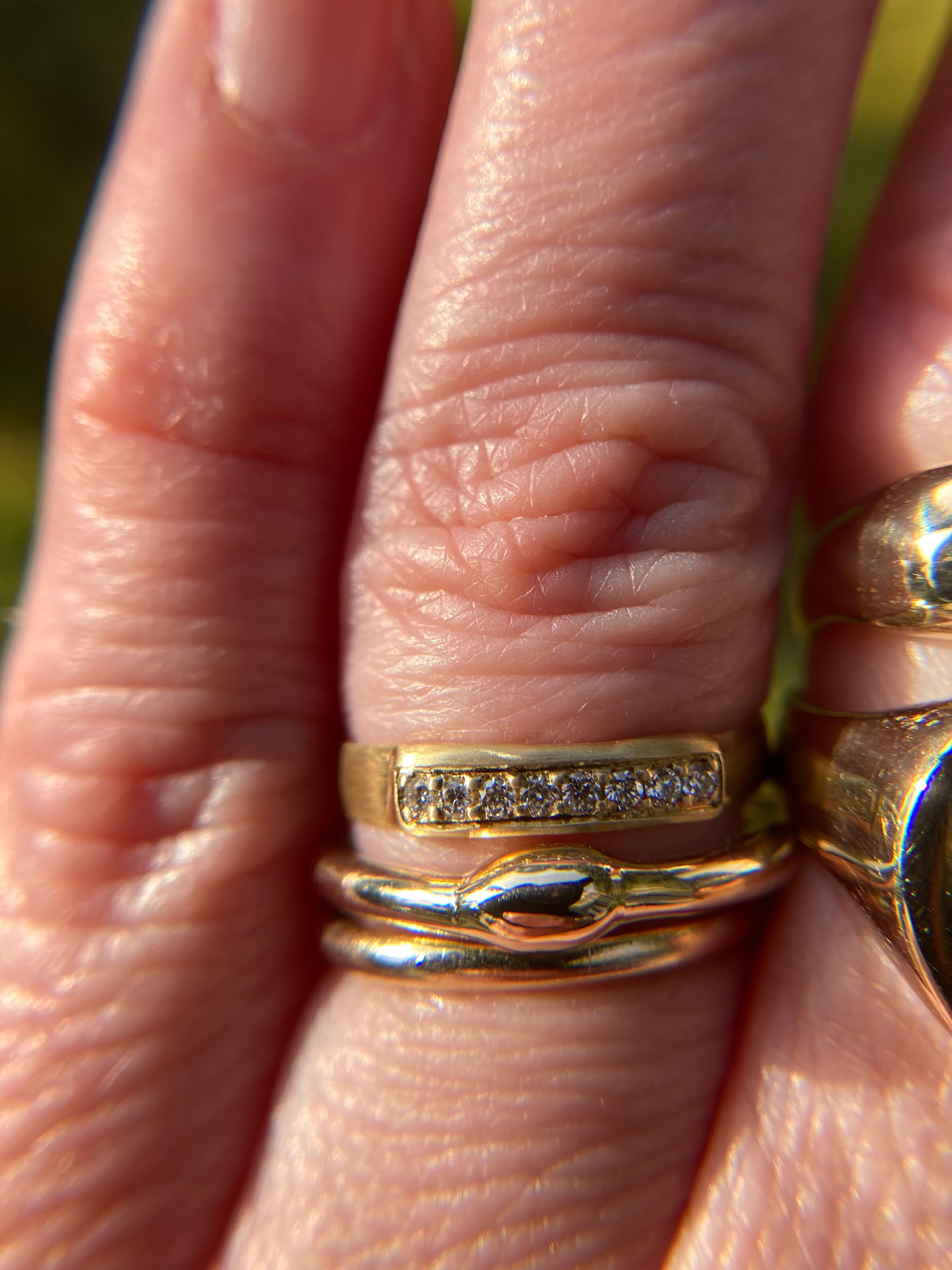 G-BAND w/ WHITE DIAMONDS