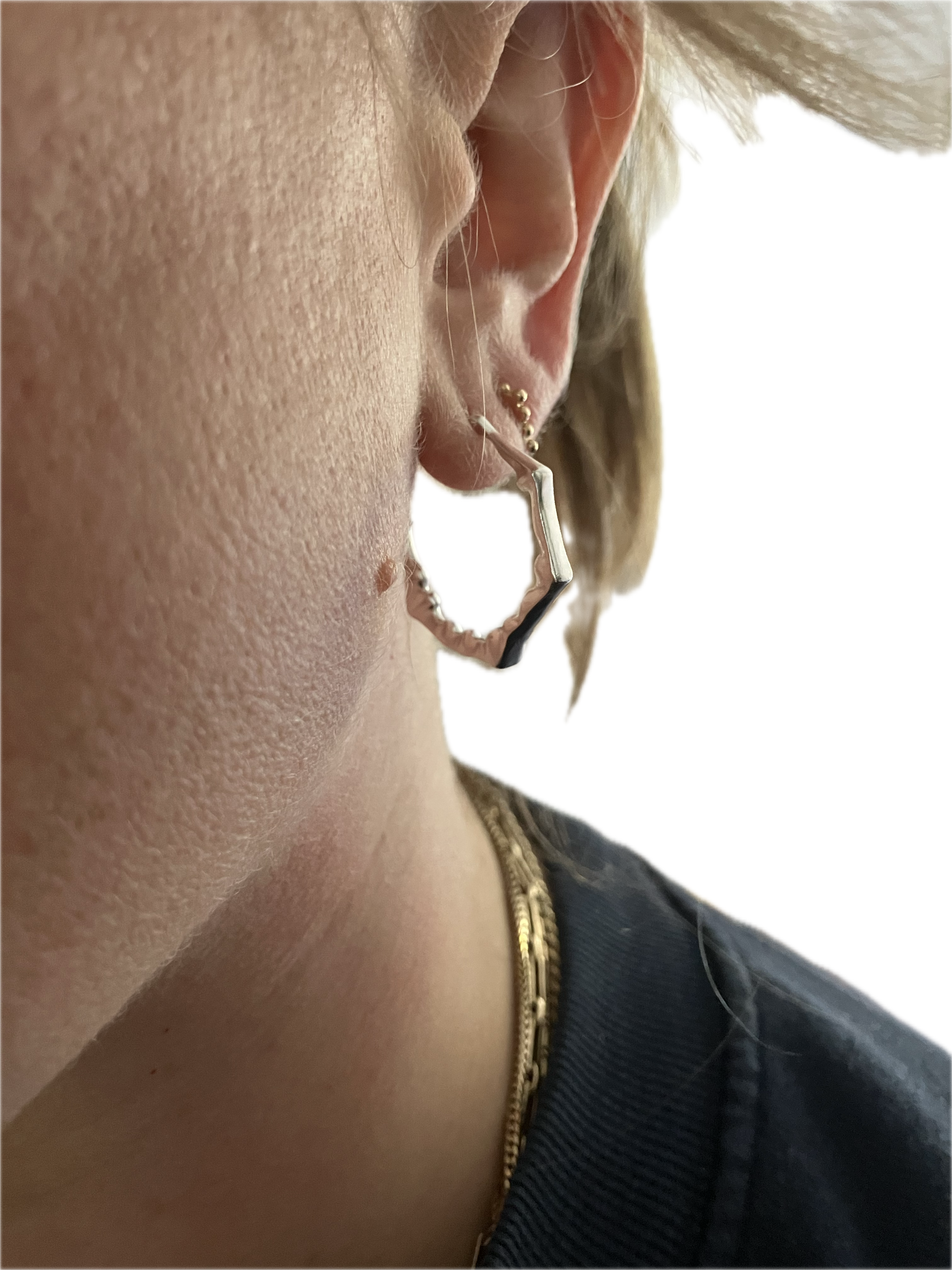 SILVER PEPPER HOOPS
